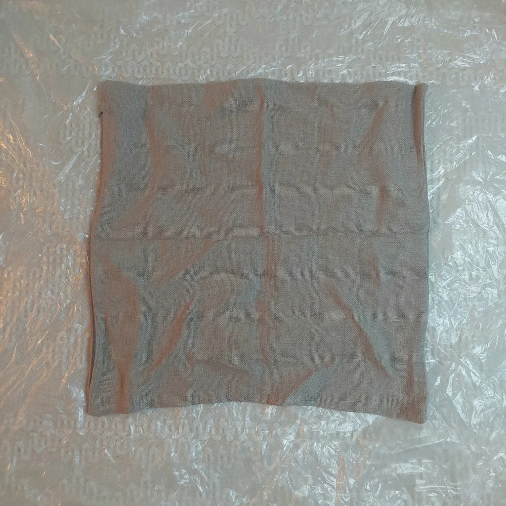 NWOT! Quince 100% Linen Brown Pillow Cover! 20